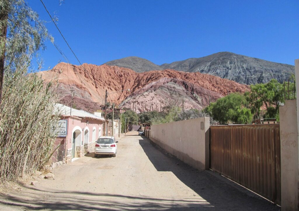Purmamarca et ses montagnes colorées