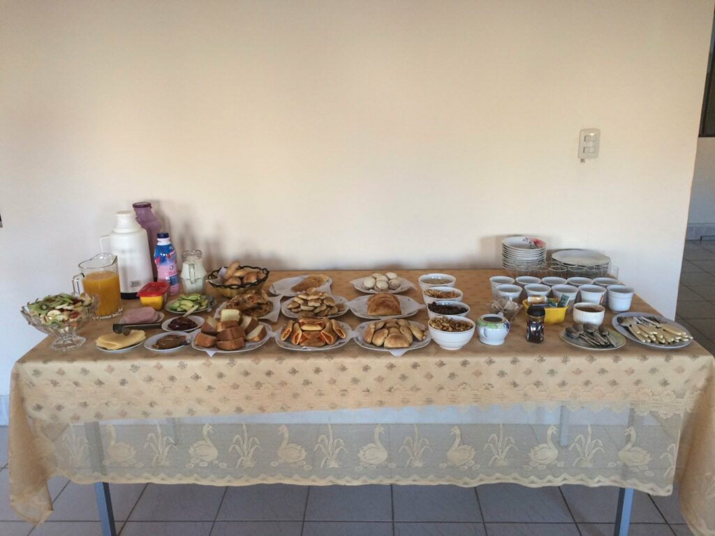 Tupiza: le buffet génialissime de notre hôtel pour le petit-déjeuner