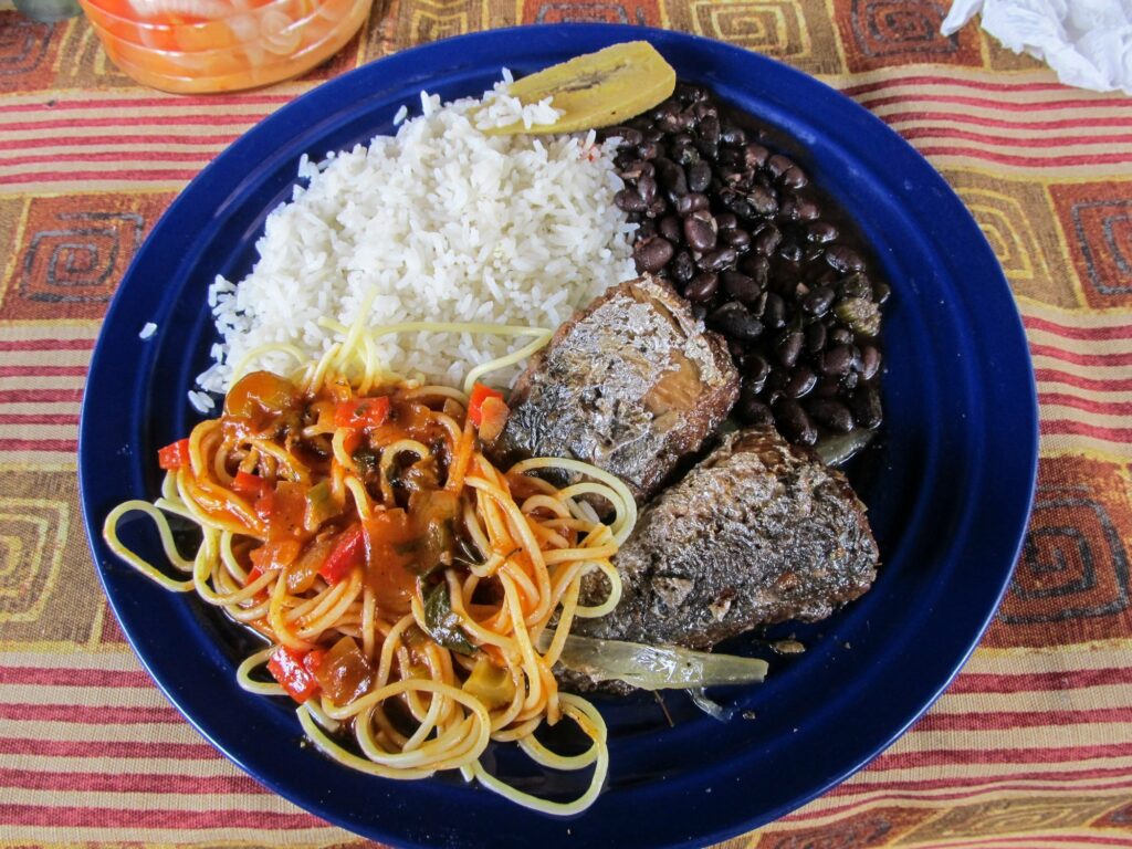 Cahuita: un casado de poisson bien équilibré ;)