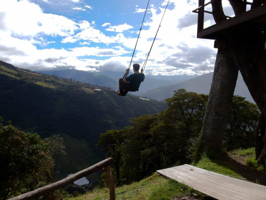 Baños et la Ruta de las Cascadas