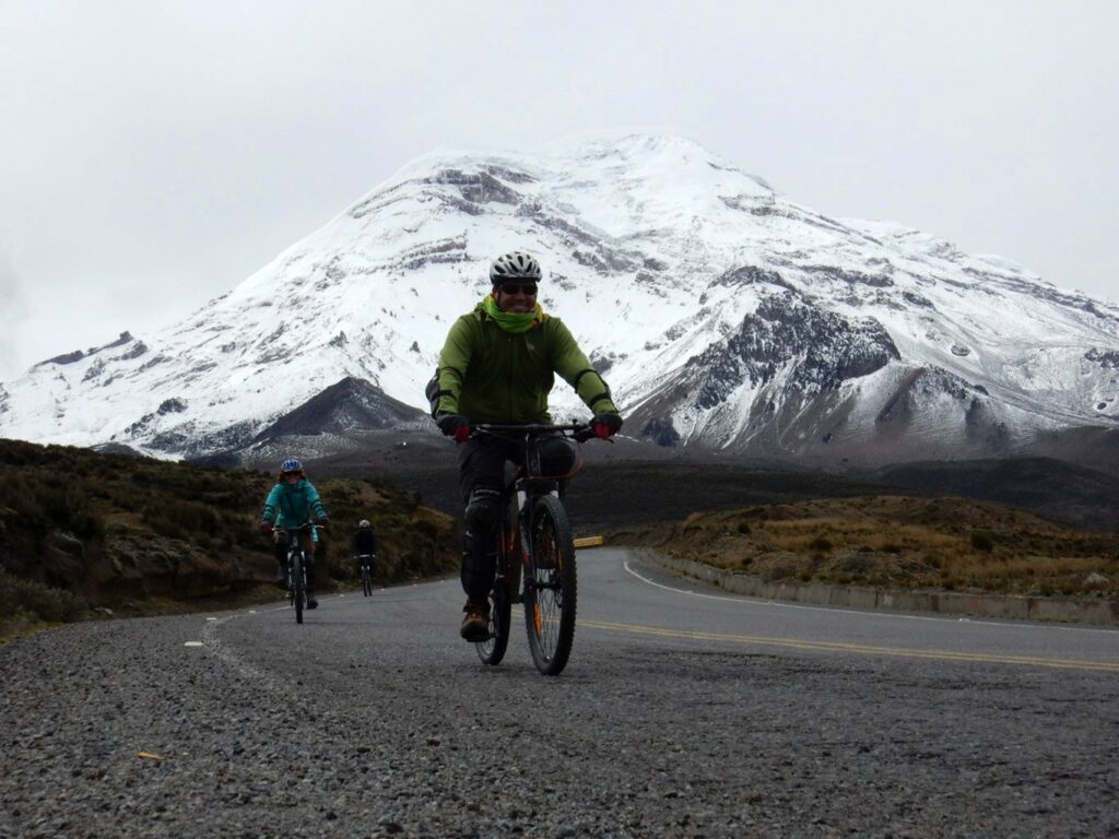 Descente du volcan Chimborazo à vélo