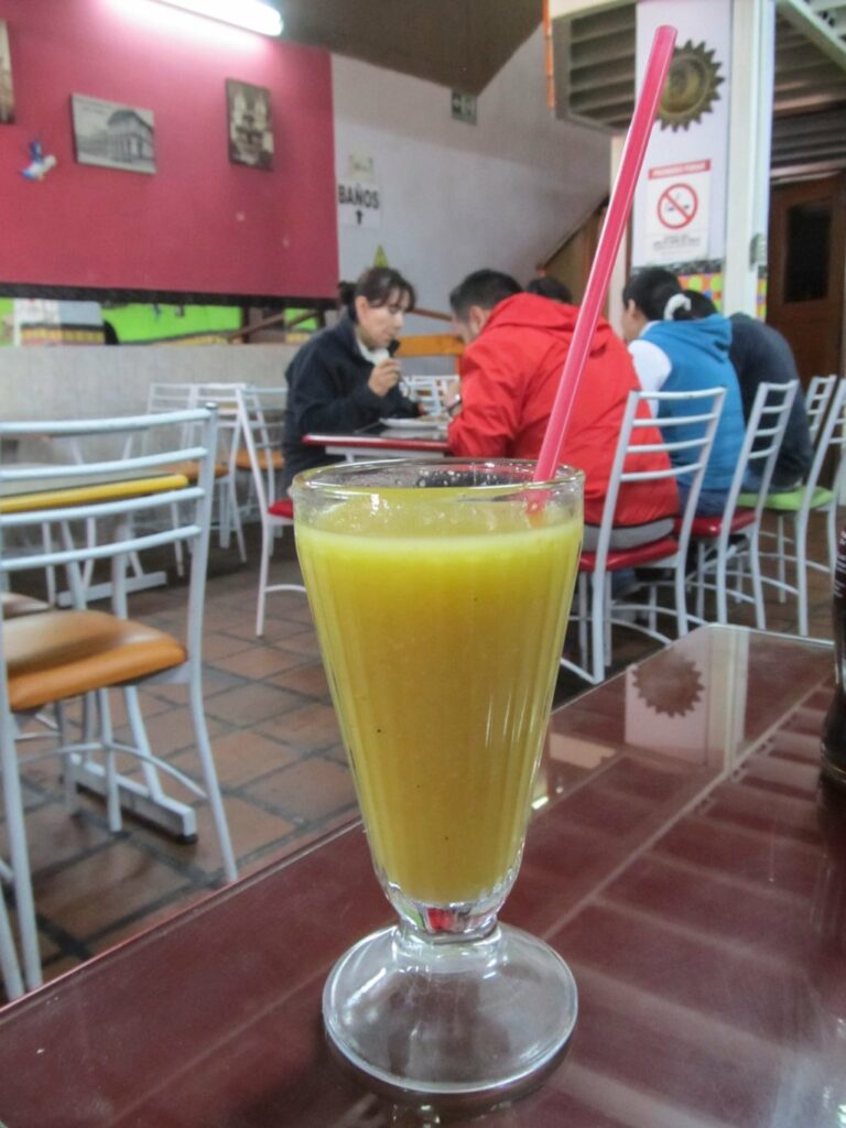 Quito: un jus typique d'on-ne-sait-quoi ;) Pas mauvais du tout !