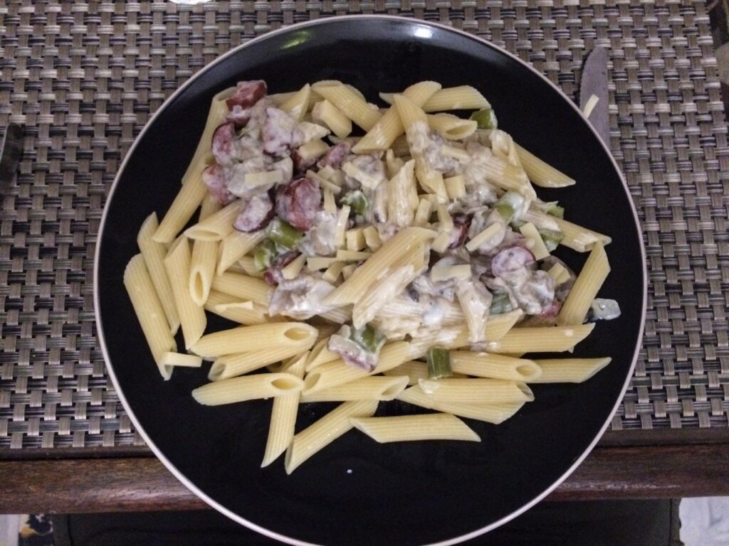 Panama City: Mister J rêvait depuis quelques temps d'une bonne Carbonara. C'est chose faite! Made by Mister J !!