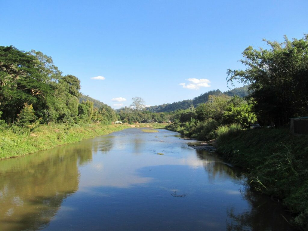 Mae Teng: rivière du village