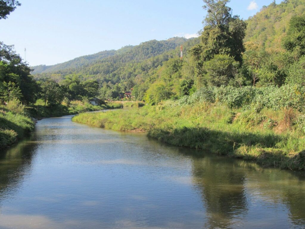 Mae Teng: rivière du village