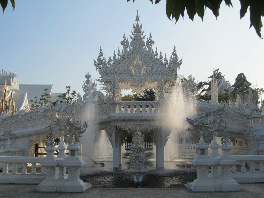 Chiang Rai: le Wat Rong Khun, le temple blanc.