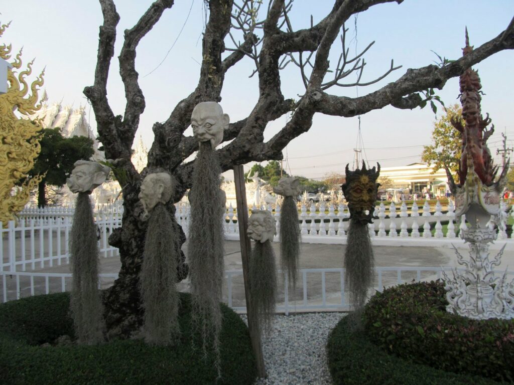 Chiang Rai: le Wat Rong Khun, le temple blanc.