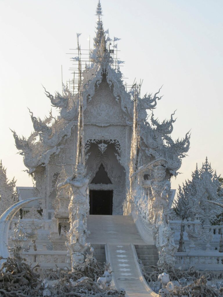 Chiang Rai: le Wat Rong Khun, le temple blanc.