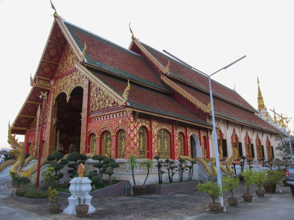 Chiang Rai: le temple Wat Jet Yod