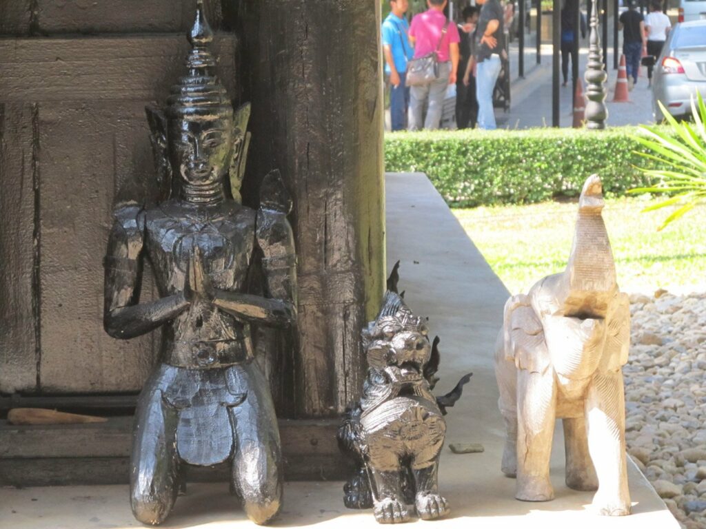 Chiang Rai: le musée Baandam, dit la Maison Noire