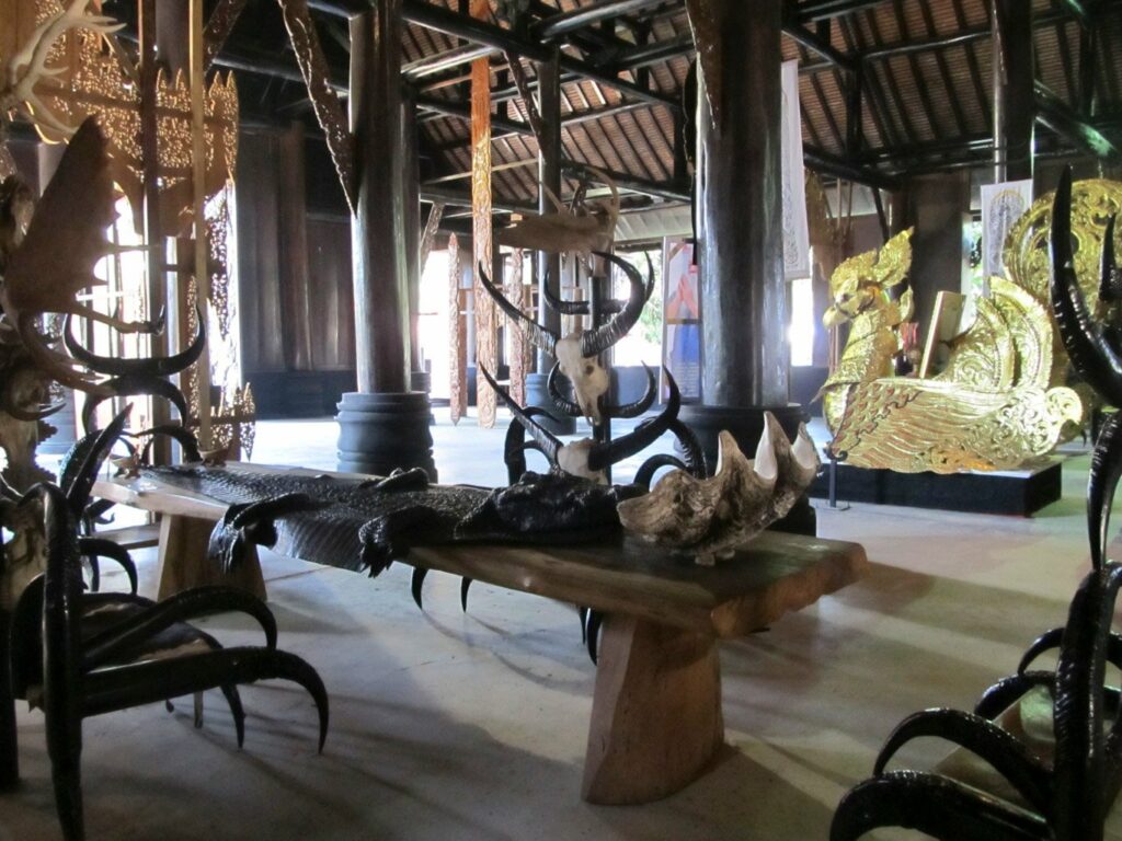 Chiang Rai: le musée Baandam, dit la Maison Noire